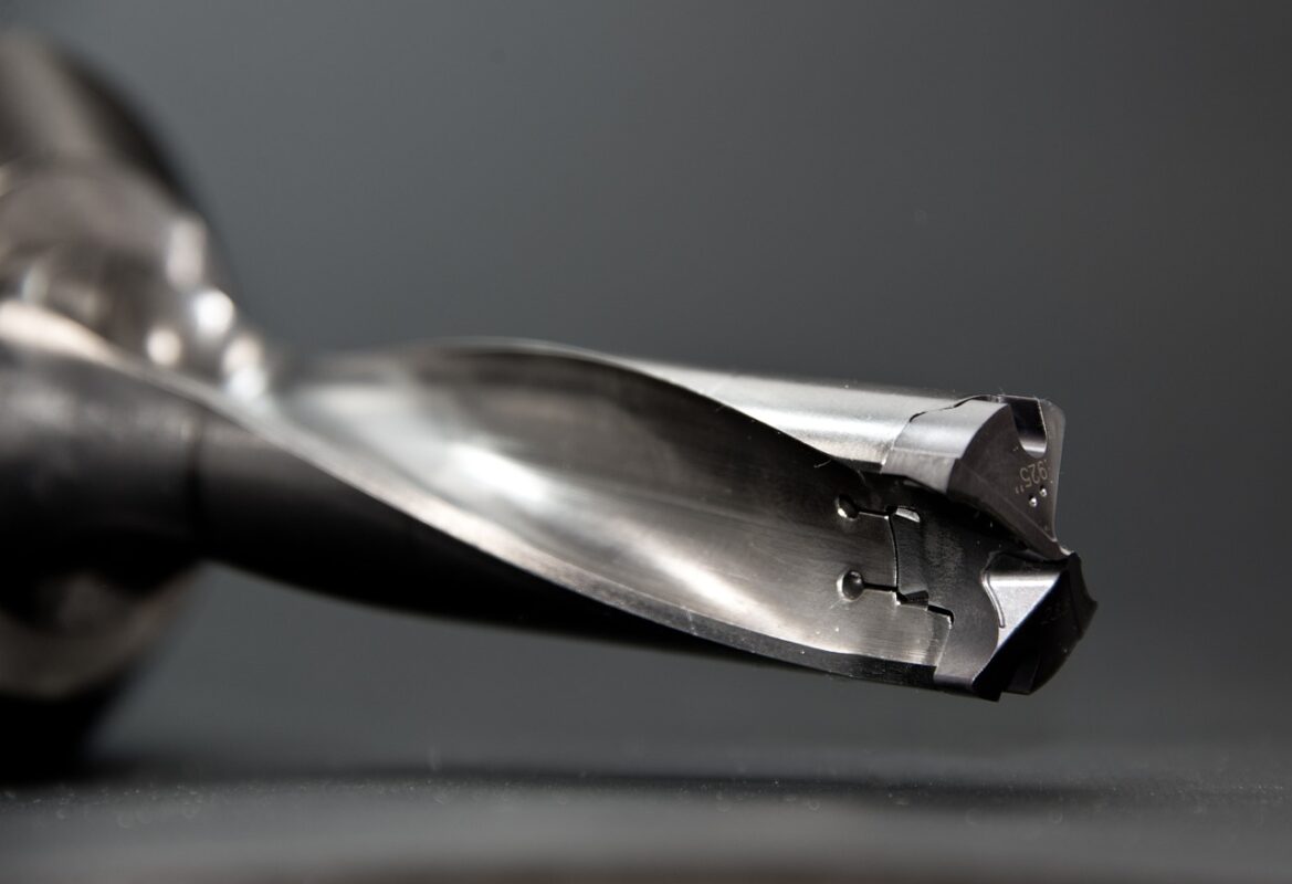 Impact-rated bits: why standard driver bits shear in an impact driver